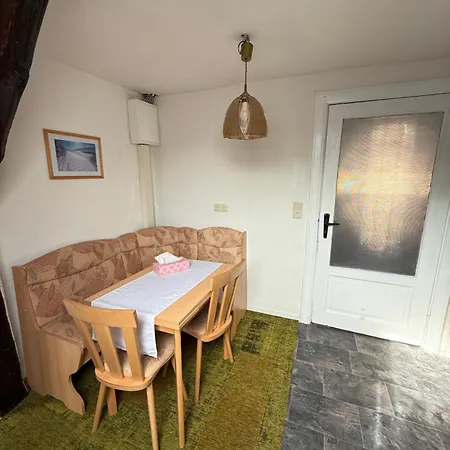 Gaestezimmer In Hafennaehe Alloggio in famiglia *